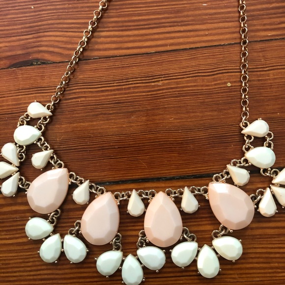 Pastel necklace - Picture 2 of 2